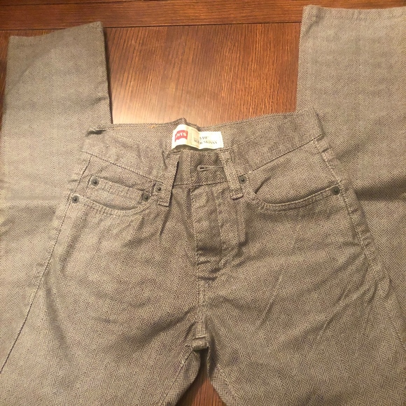 NWOT - NEVER WORN - Levi Teen Jeans